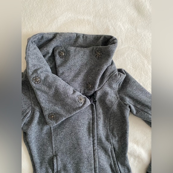 Lululemon Athletica Karma Collected jacket / sweater | size 4 | athleisure - Picture 4 of 6